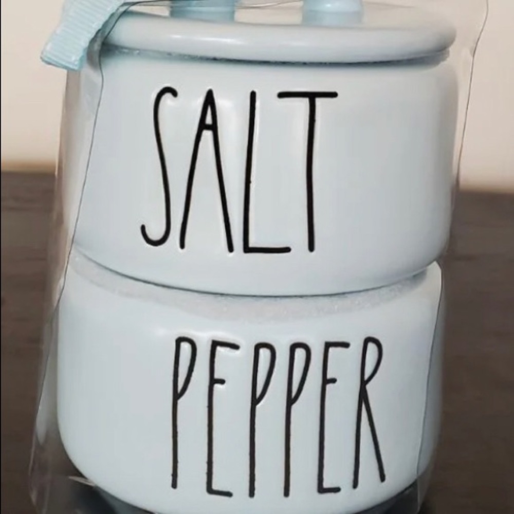 Salt & Pepper Stack Pale Blue